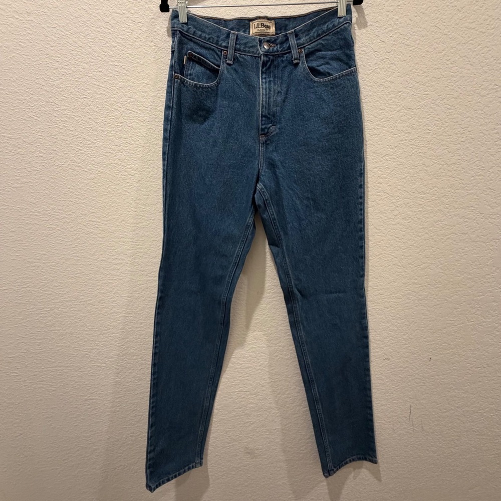 LL Bean Classic Fit Jeans Mens 30x36 Medium Wash Blue Denim Straight Leg 220626